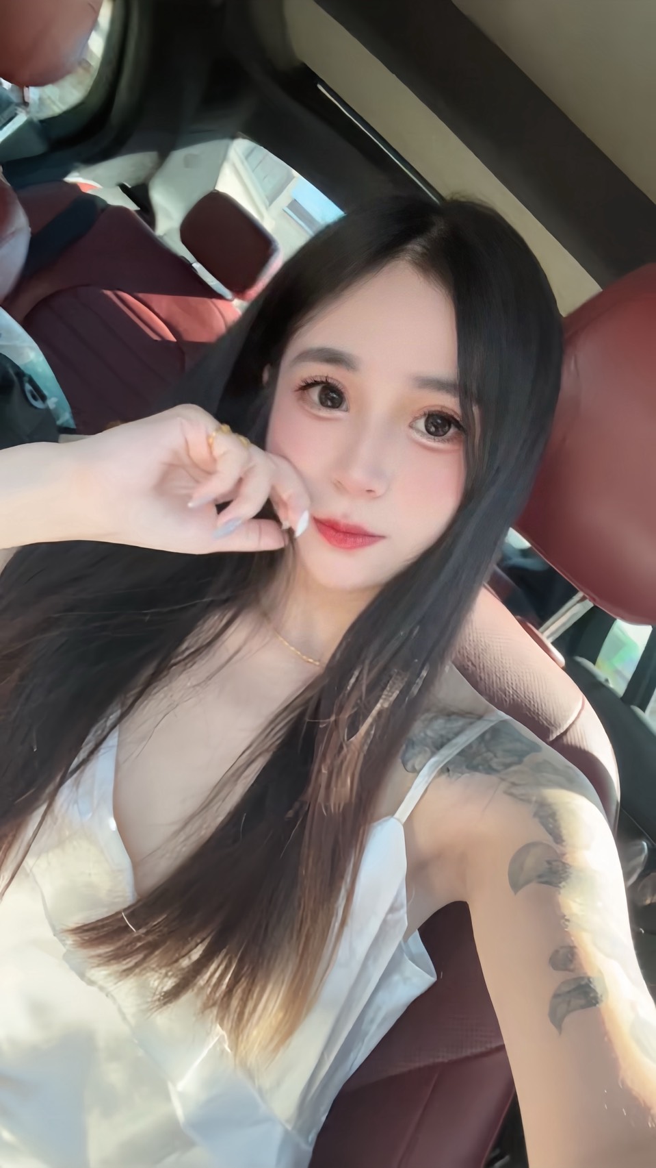 佳佳